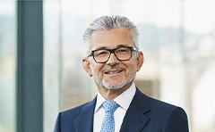 Dipl.-Ing. Herbert Eibensteiner, Chairman of the Management Board (photo)